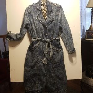 PLUS SIZE DENIM ACID WASH TRENCH